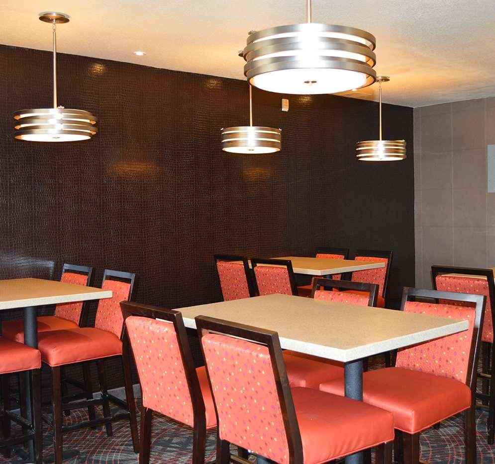 Black Gold Suites Tioga Restaurant photo